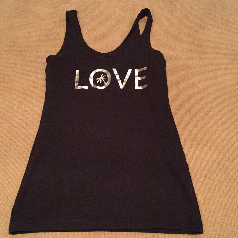 Women’s comfortable cute L🌴VE tank!